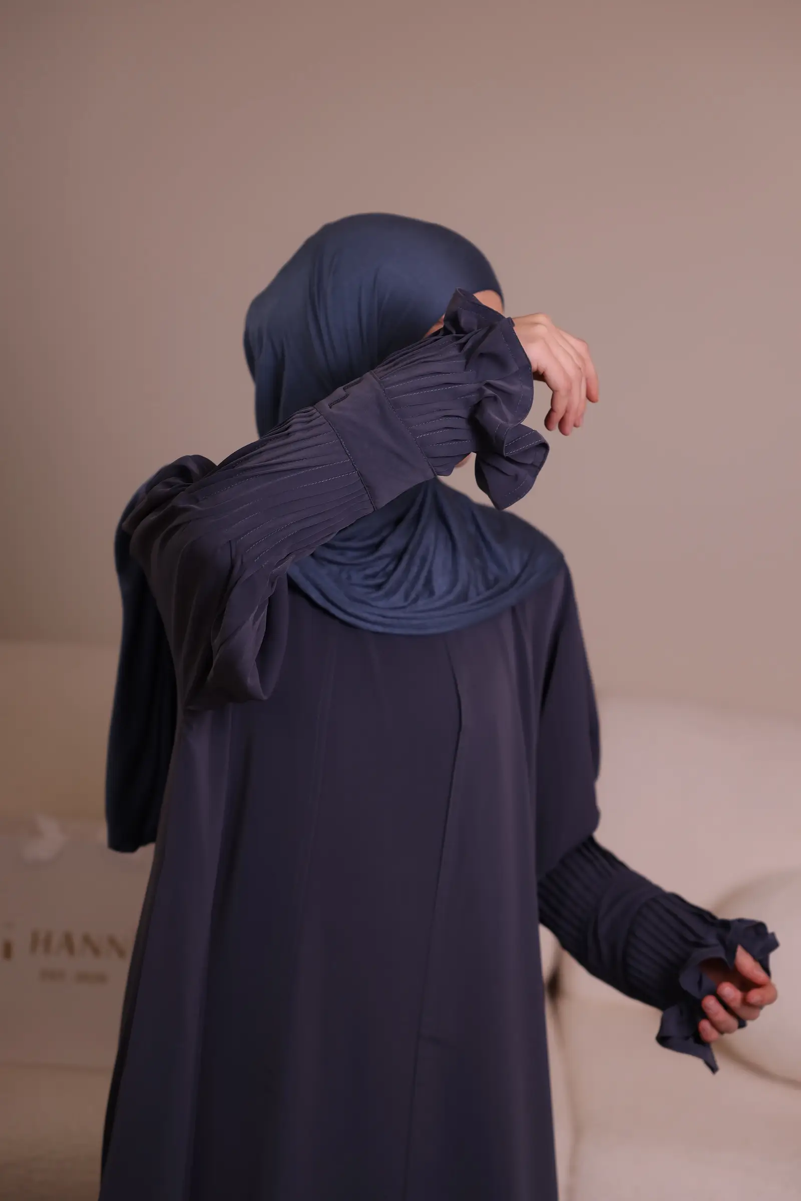 Aniqa Pleated Cuffed Sleeve Two Piece Abaya