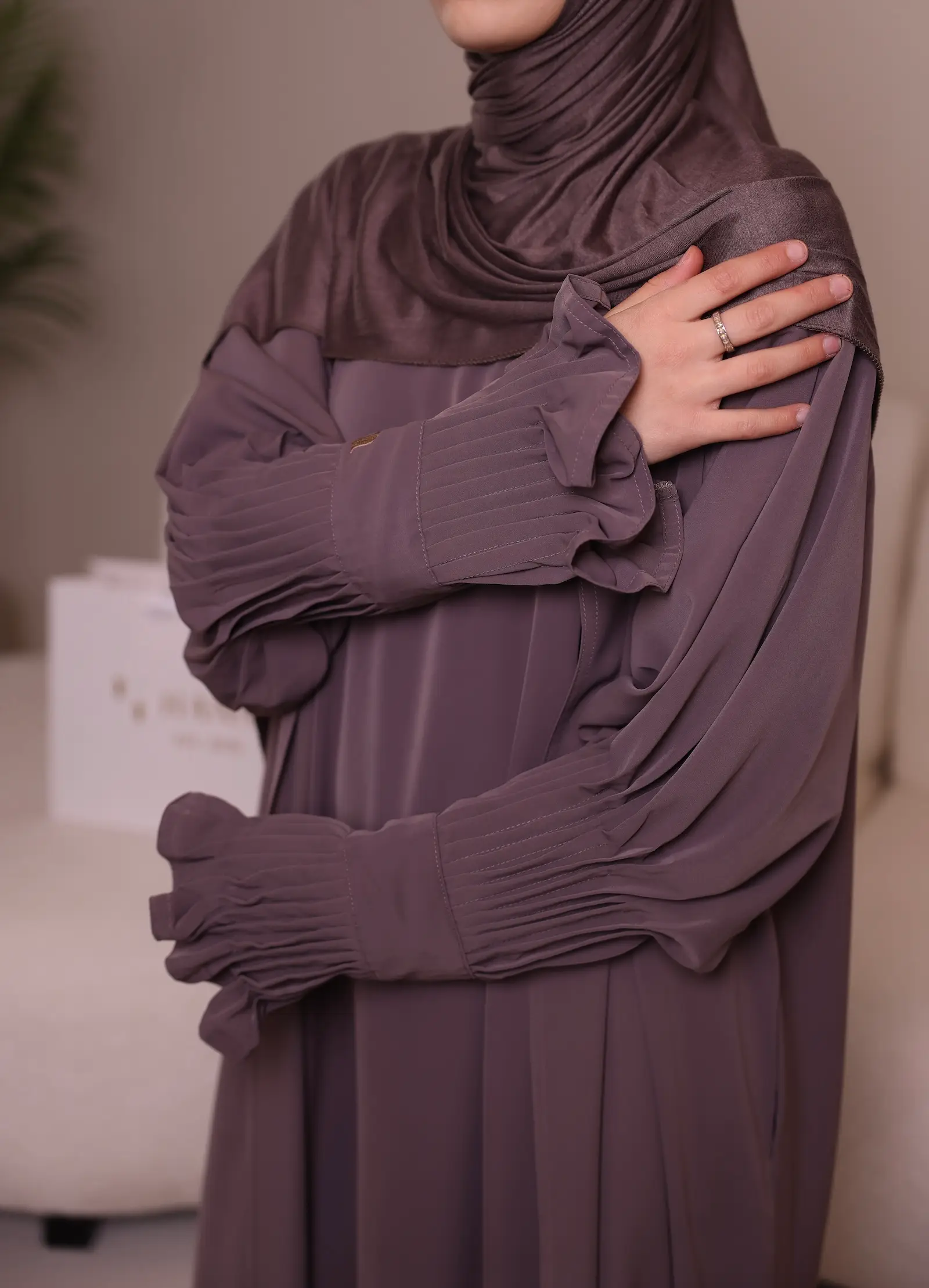 Aniqa Pleated Cuffed Sleeve Two Piece Abaya