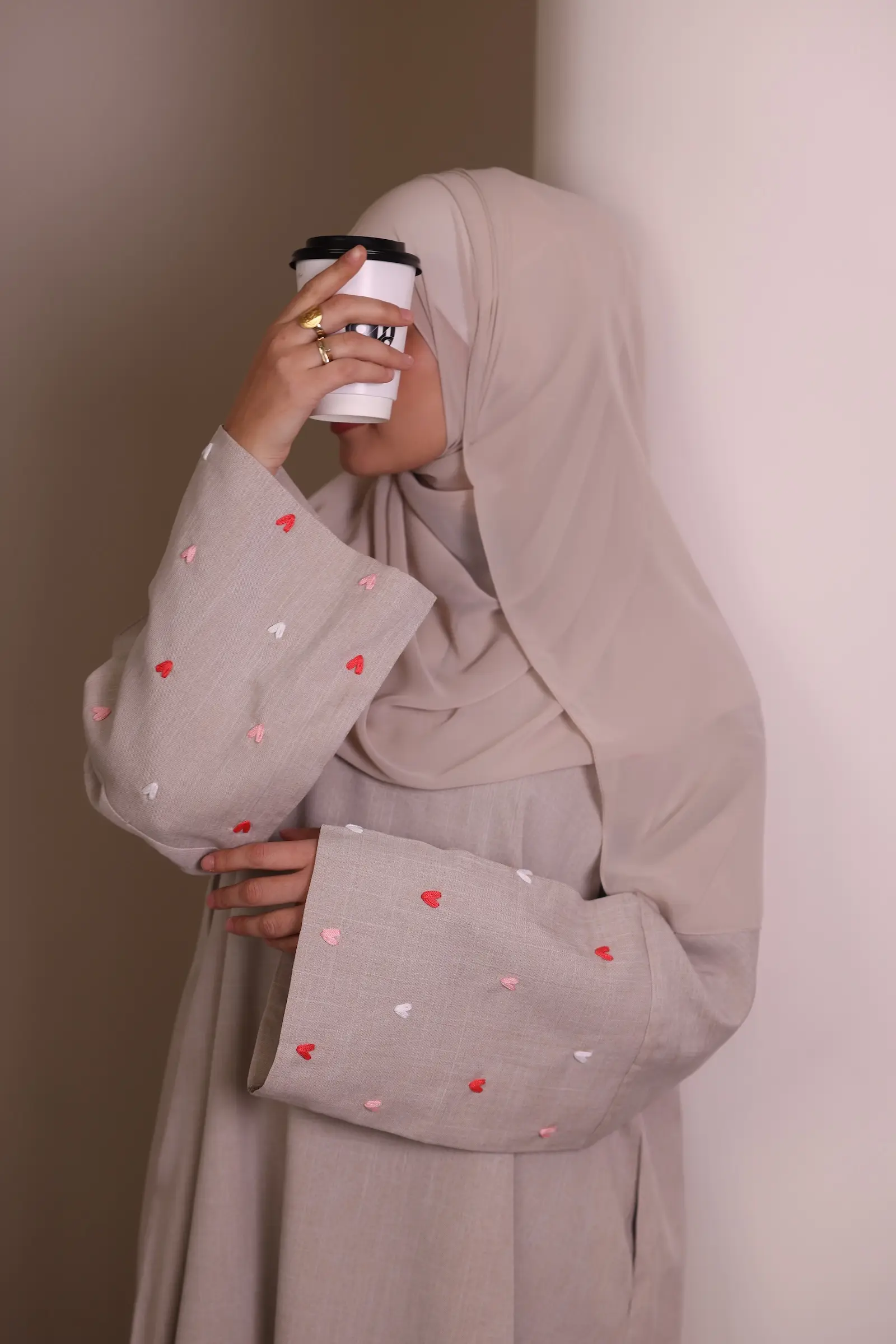 Linen Heart Closed Abaya